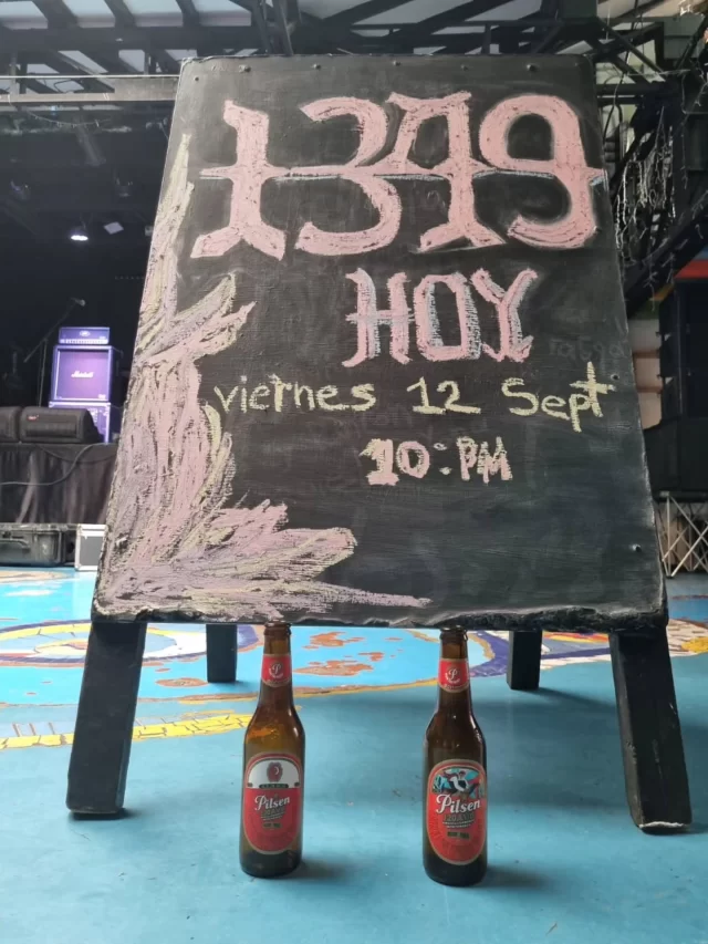Cerveza pilsen @teatromatacandelas

Photo credit: @arzenoficial

@1349official